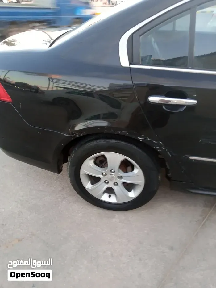 Kia Lotze 2009 photo 4