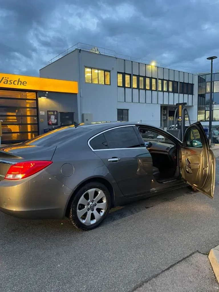Opel Insignia 2009 photo 3