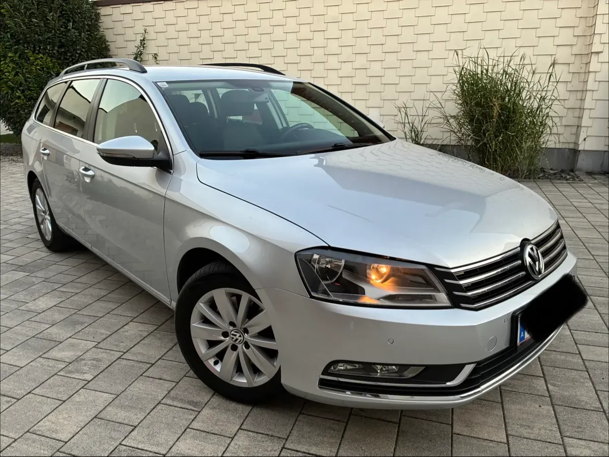 Volkswagen Passat 2013 photo 2