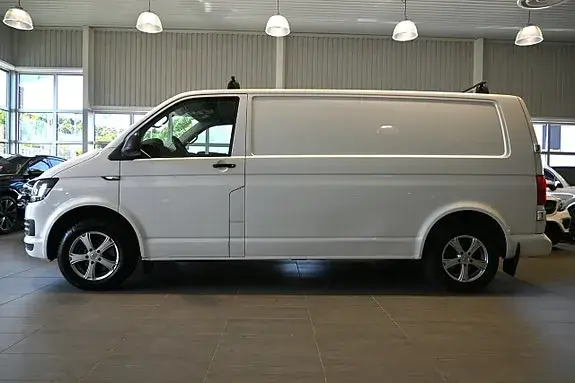 Volkswagen Transporter 2016 photo 2