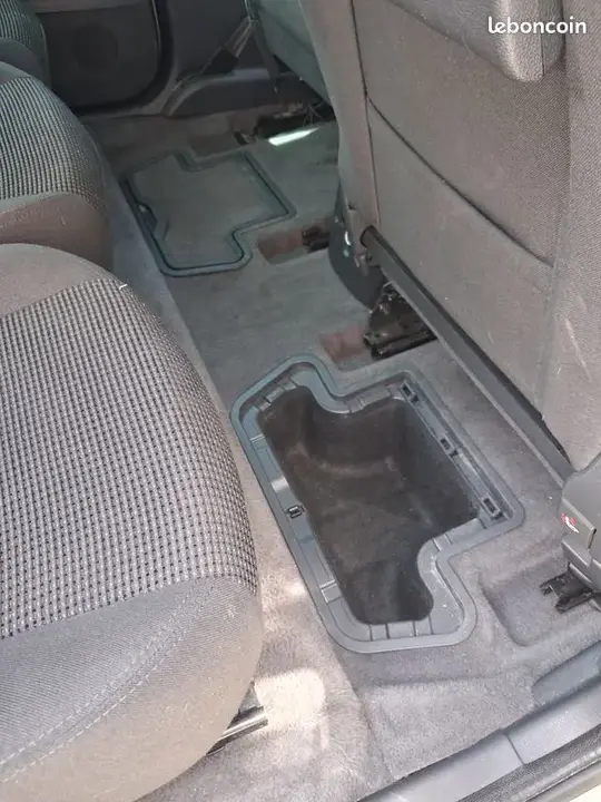 Peugeot 5008 2013 photo 5