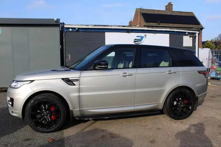 Land Rover Range Rover Sport 2014 photo 4