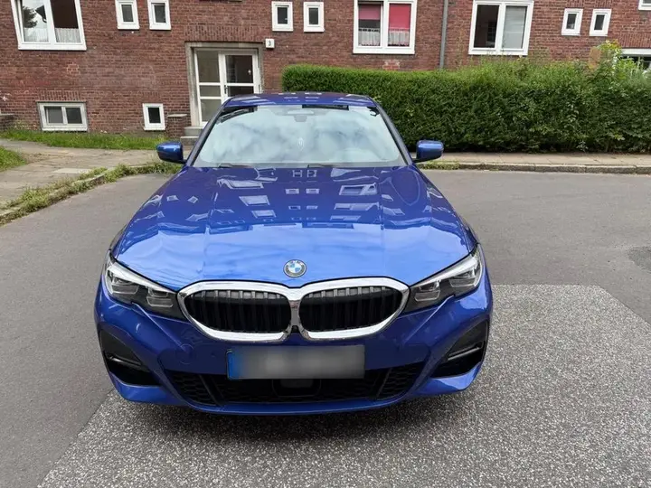 BMW 330E