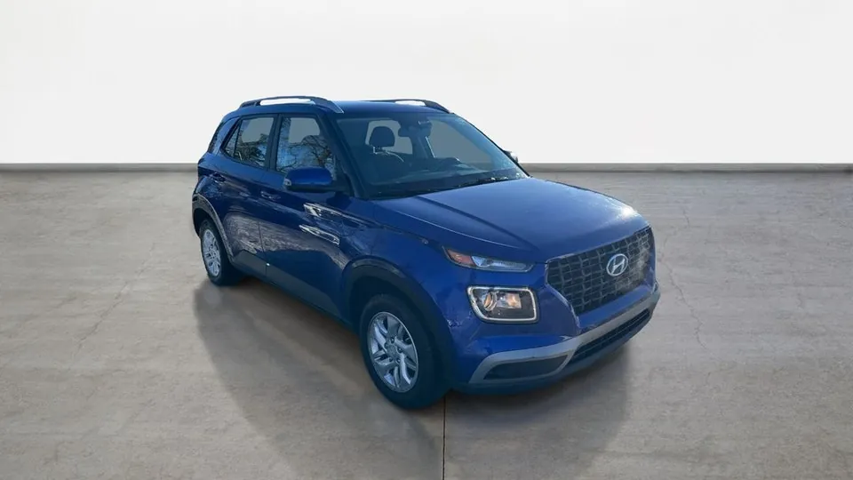Hyundai Venue 2023 photo 2