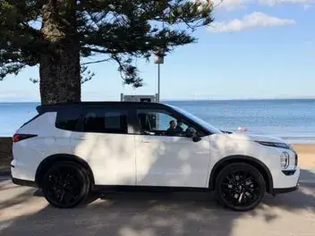 Mitsubishi Outlander 2022 photo 5