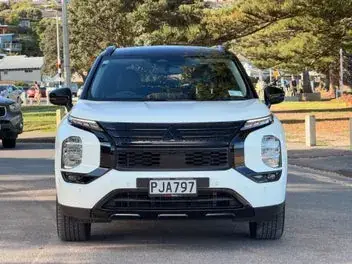 Mitsubishi Outlander 2022 photo 3