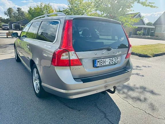Volvo V70 2012 photo 5