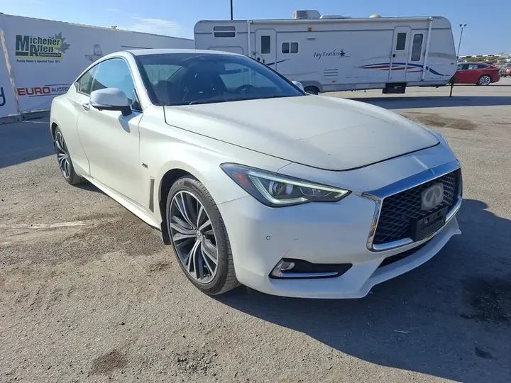 Infiniti Q60 2017 photo 3