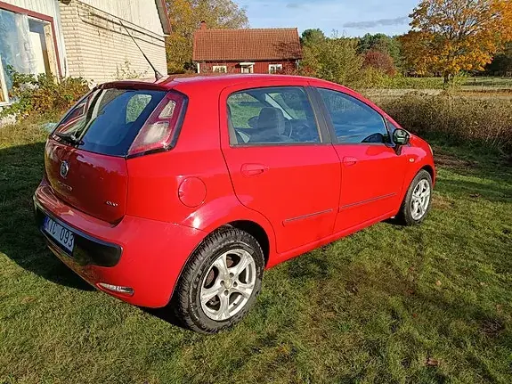 Fiat Punto Evo 2010 photo 3