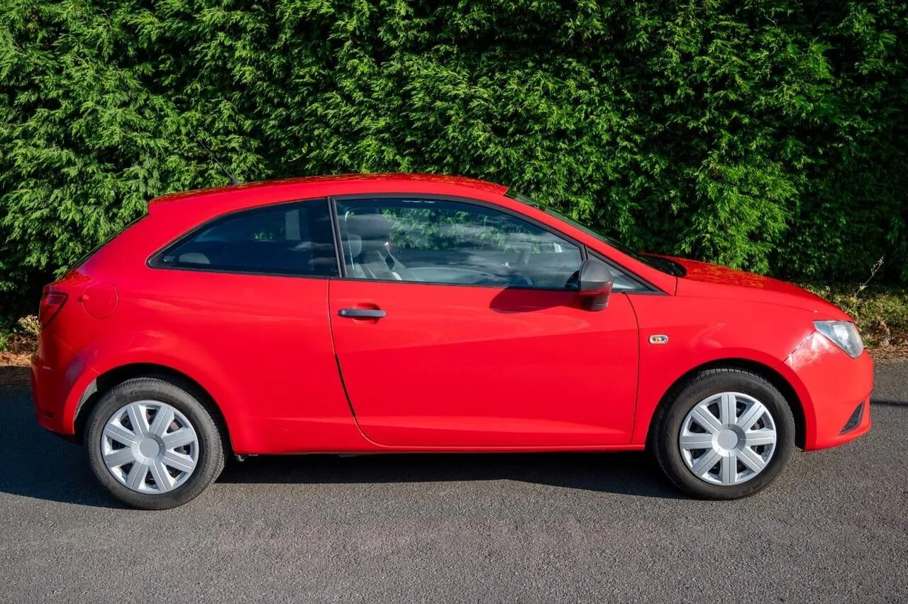 Seat Ibiza 2012 photo 4