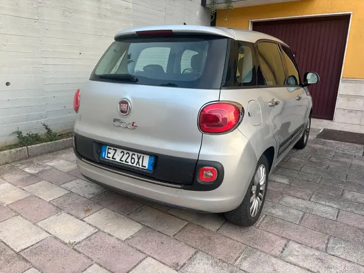 Fiat 500L 2015 photo 2