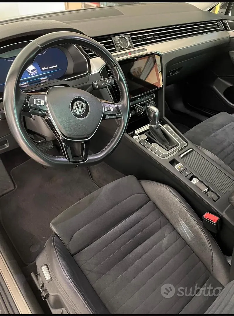 Volkswagen Passat 2018 photo 2