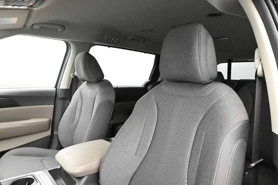 Kia Carnival 2026 photo 4