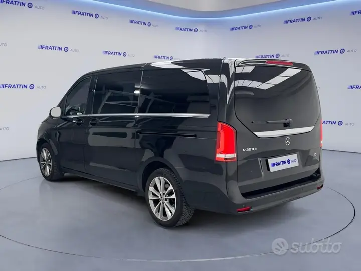 Mercedes-Benz V-Class 2022 photo 2