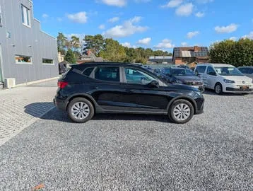 Seat Arona 2023 photo 3