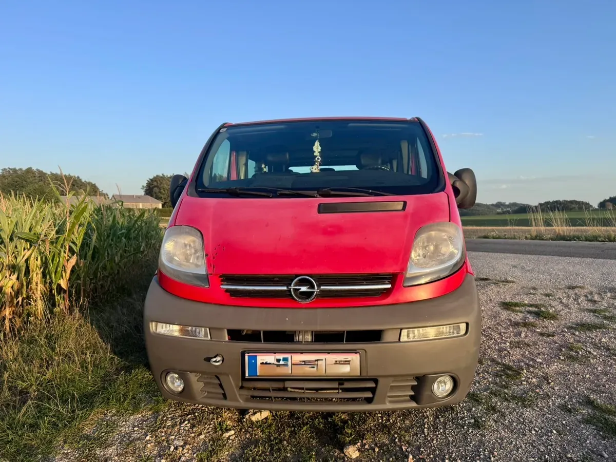 Opel Vivaro 2004 photo 3