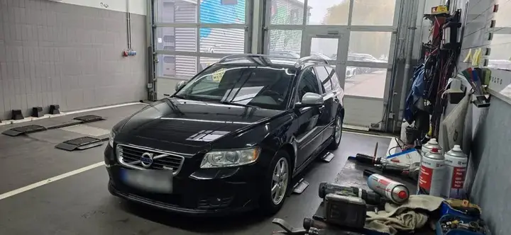 Volvo V50