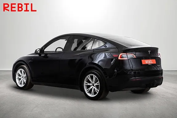 Tesla Model Y 2023 photo 5