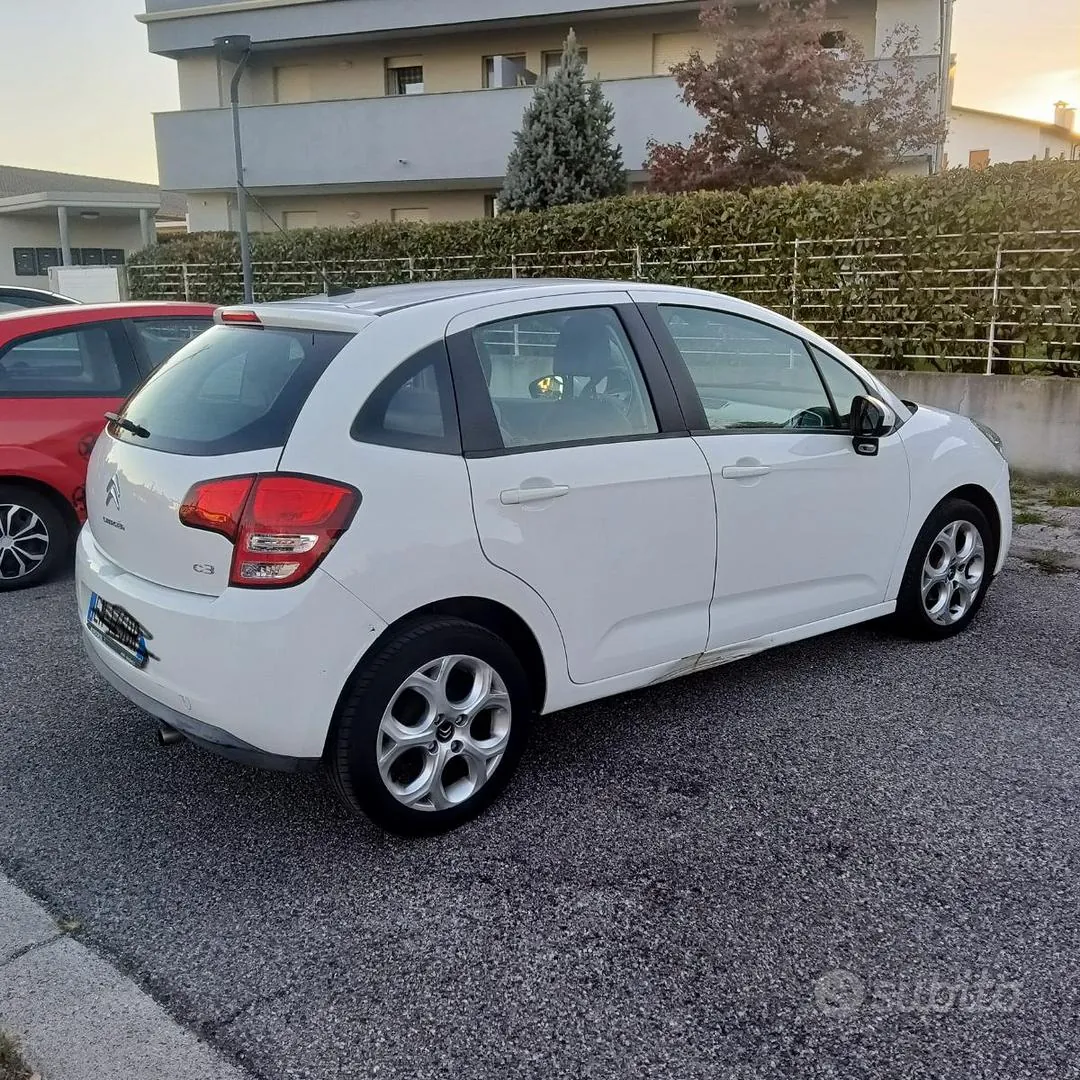 Citroen C3 2012 photo 4