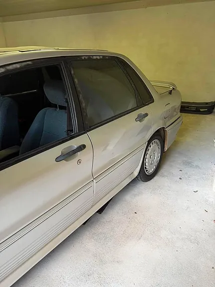 Mitsubishi Galant 1992 photo 4