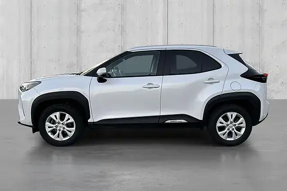 Toyota Yaris Cross 2023 photo 2