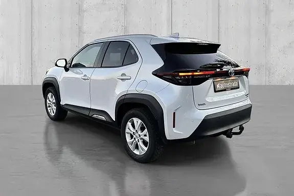 Toyota Yaris Cross 2023 photo 3