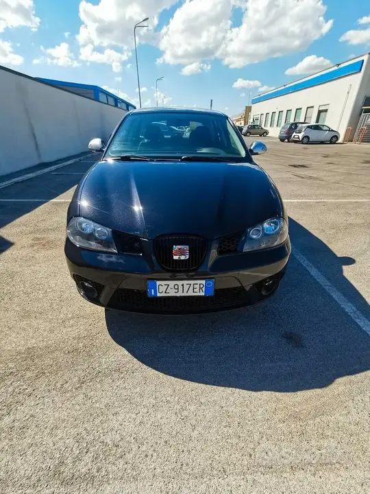 Seat Ibiza 2006 photo 2