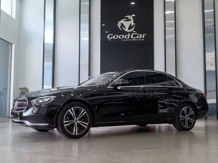 Mercedes-Benz E-Class 2022 photo 3