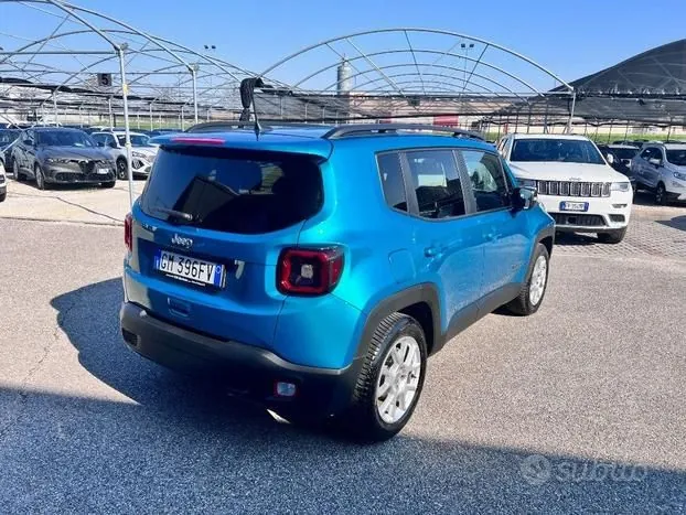 Jeep Renegade 2023 photo 3