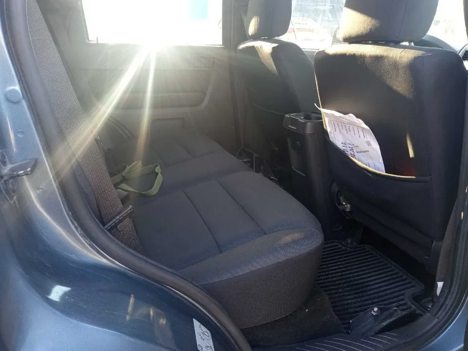Ford Escape 2011 photo 4
