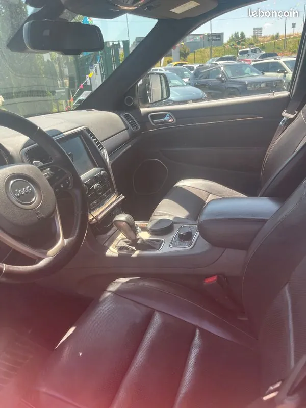 Jeep Grand Cherokee 2016 photo 3