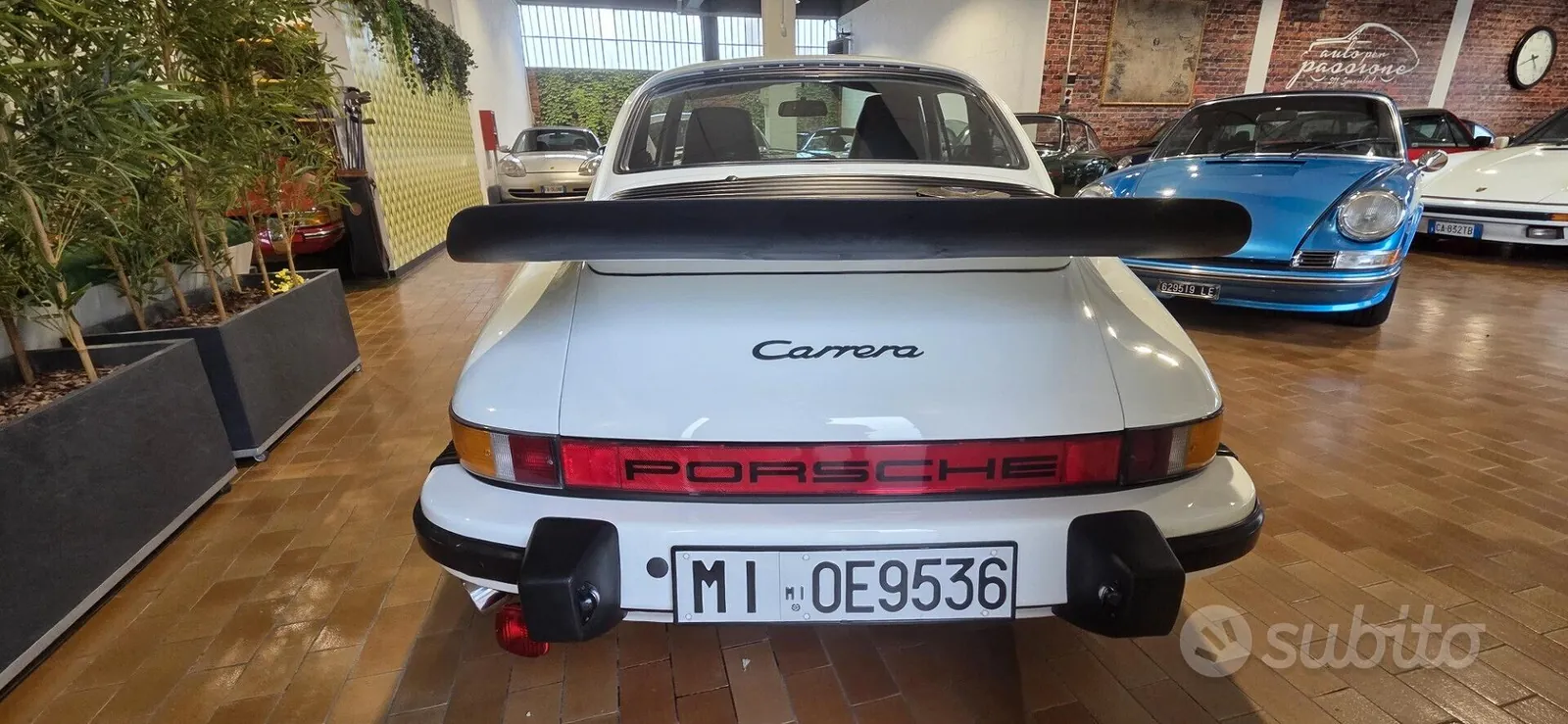 Porsche 911 1985 photo 4