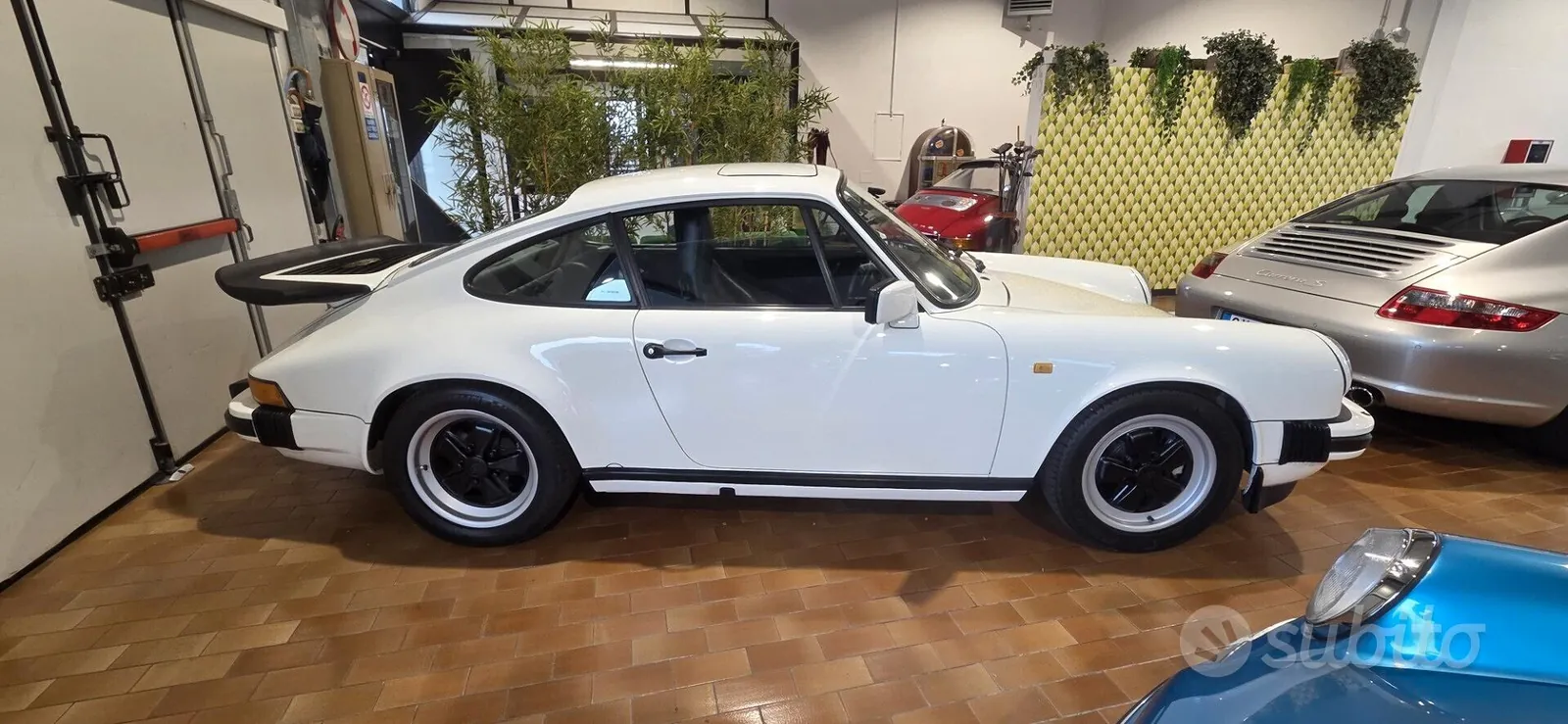 Porsche 911 1985 photo 3