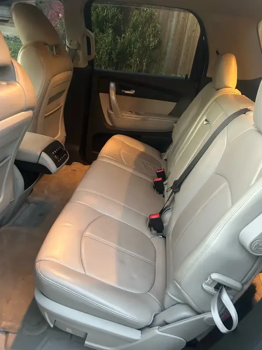 GMC Acadia 2010 photo 5