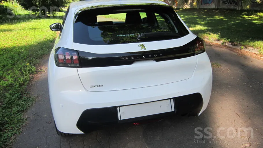 Peugeot 208 2020 photo 4