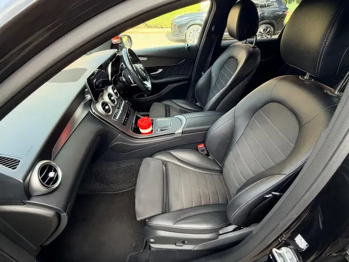 Mercedes-Benz Glc 2019 photo 2