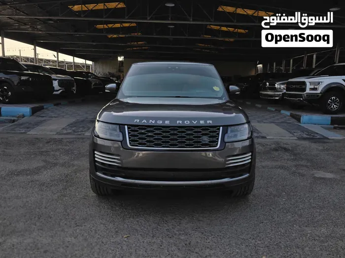 Land Rover Range Rover Vogue 2017 photo 4