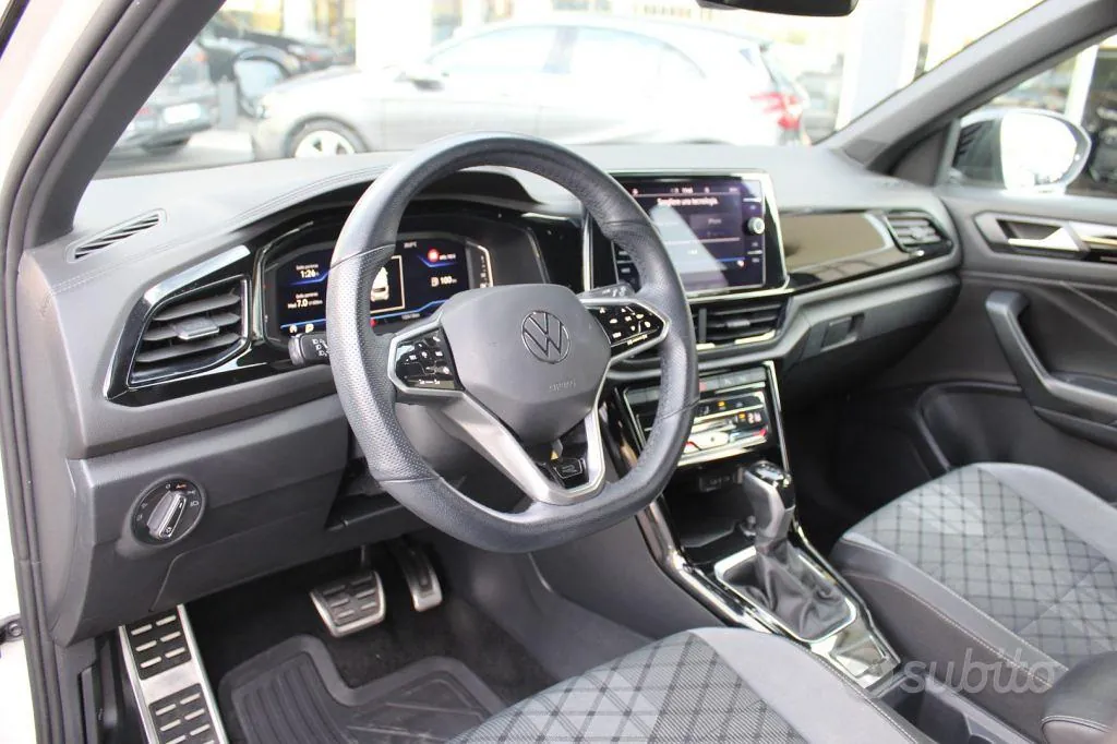 Volkswagen T-Roc 2022 photo 3