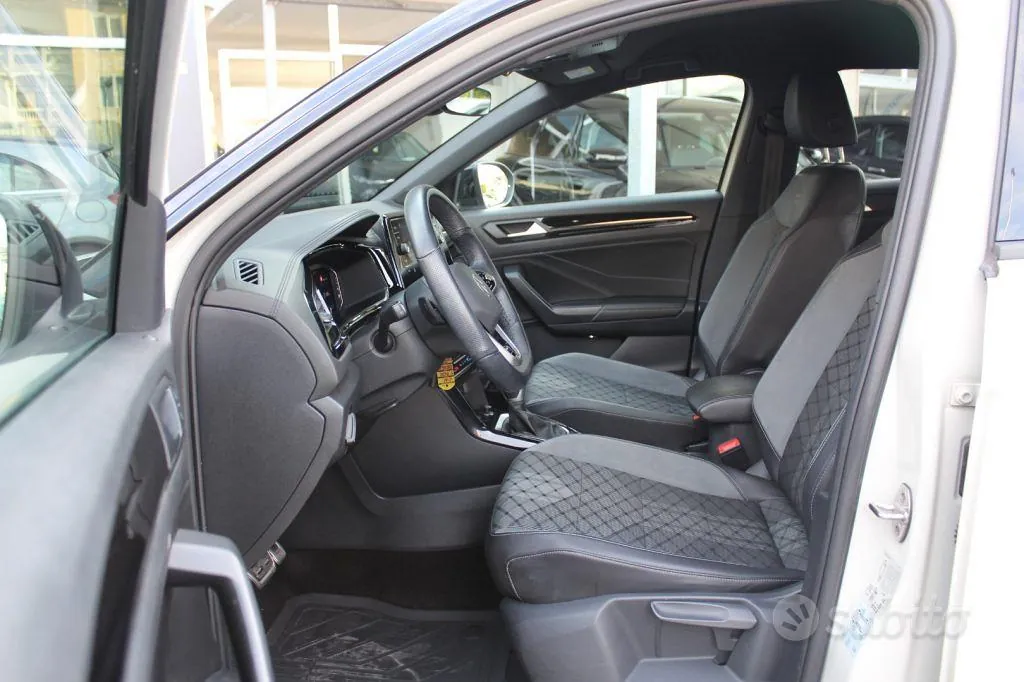 Volkswagen T-Roc 2022 photo 4