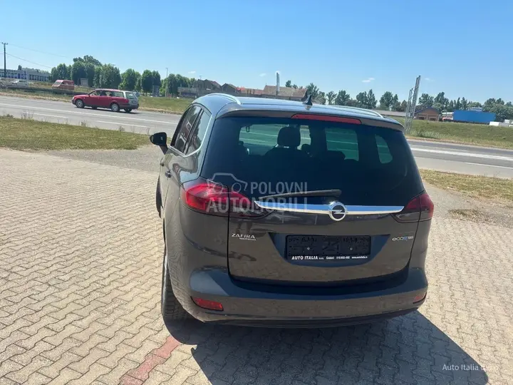 Opel Zafira 2015 photo 4