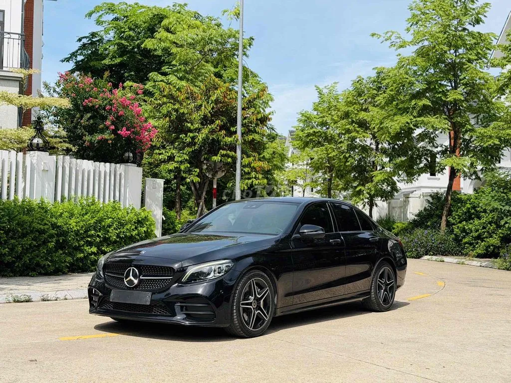 Mercedes-Benz C-Class 2020 photo 2