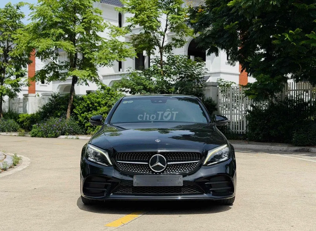 Mercedes-Benz C-Class 2020 photo 3