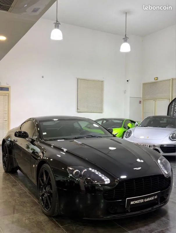 Aston Martin V8 Vantage