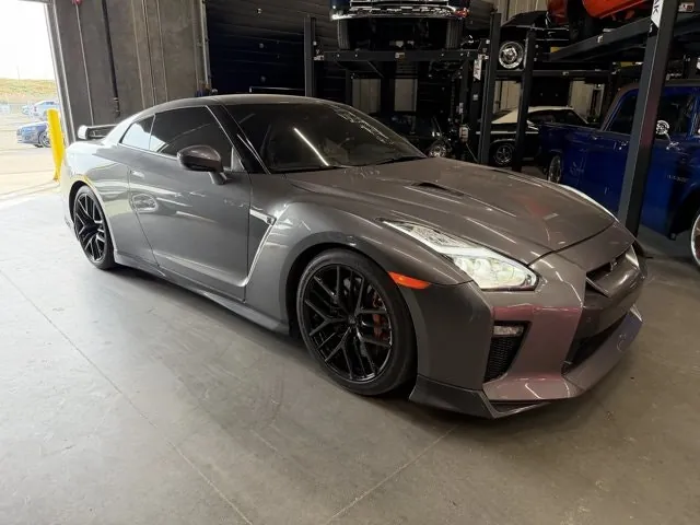 Nissan Gt-R 2018 photo 2