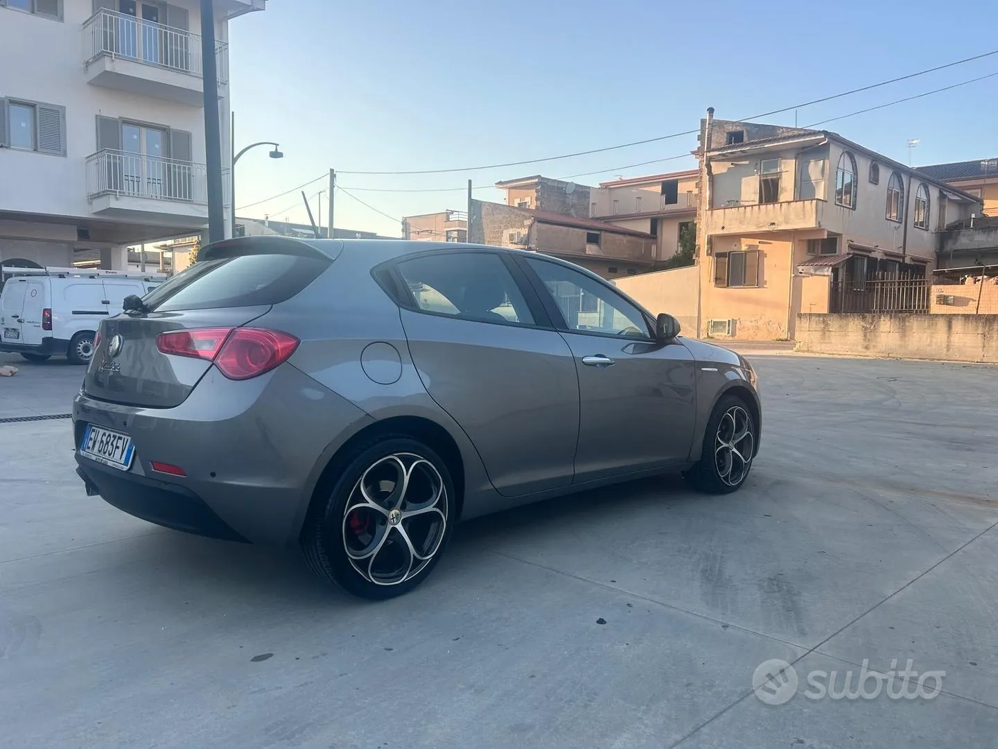 Alfa Romeo Giulietta 2014 photo 4