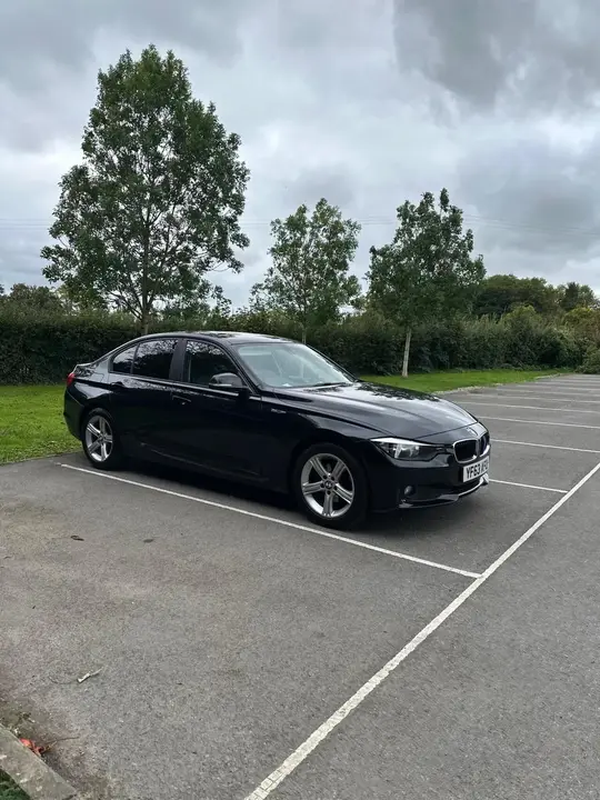 BMW 3 Series 2013 photo 3