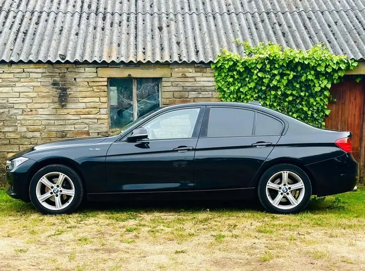 BMW 3 Series 2013 photo 5