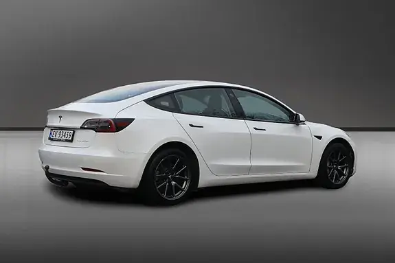 Tesla Model 3 2019 photo 4