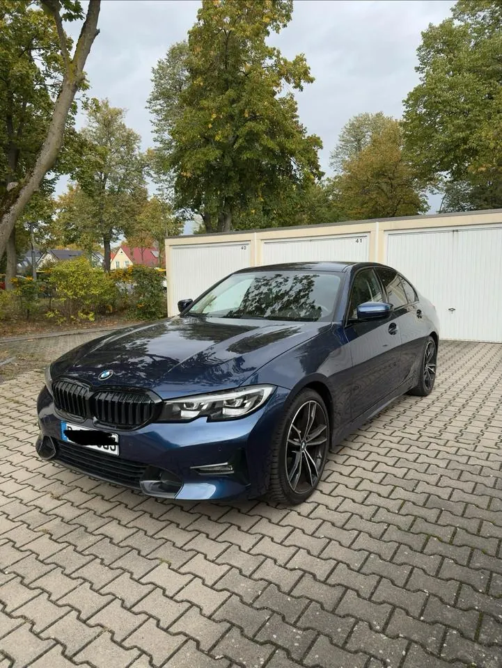 BMW 320I