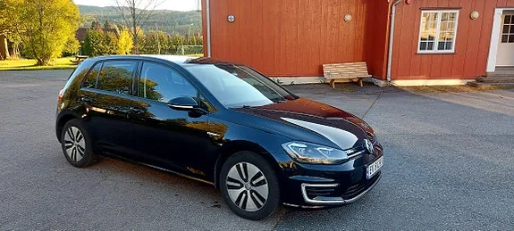 Volkswagen E-Golf 2019 photo 2